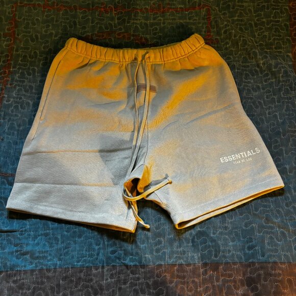 Fear of God Essentials Shorts SS22 - Picture 2 of 6